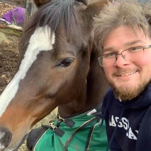 Meet your Posher, Ames